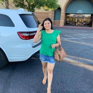 Meet your Posher, Juan pastor